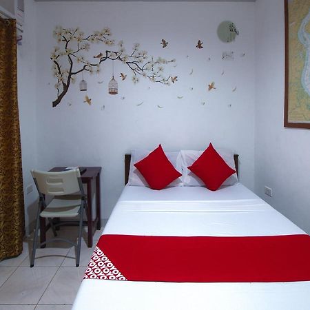 Oyo 771 Darius' Residences Moalboal Extérieur photo