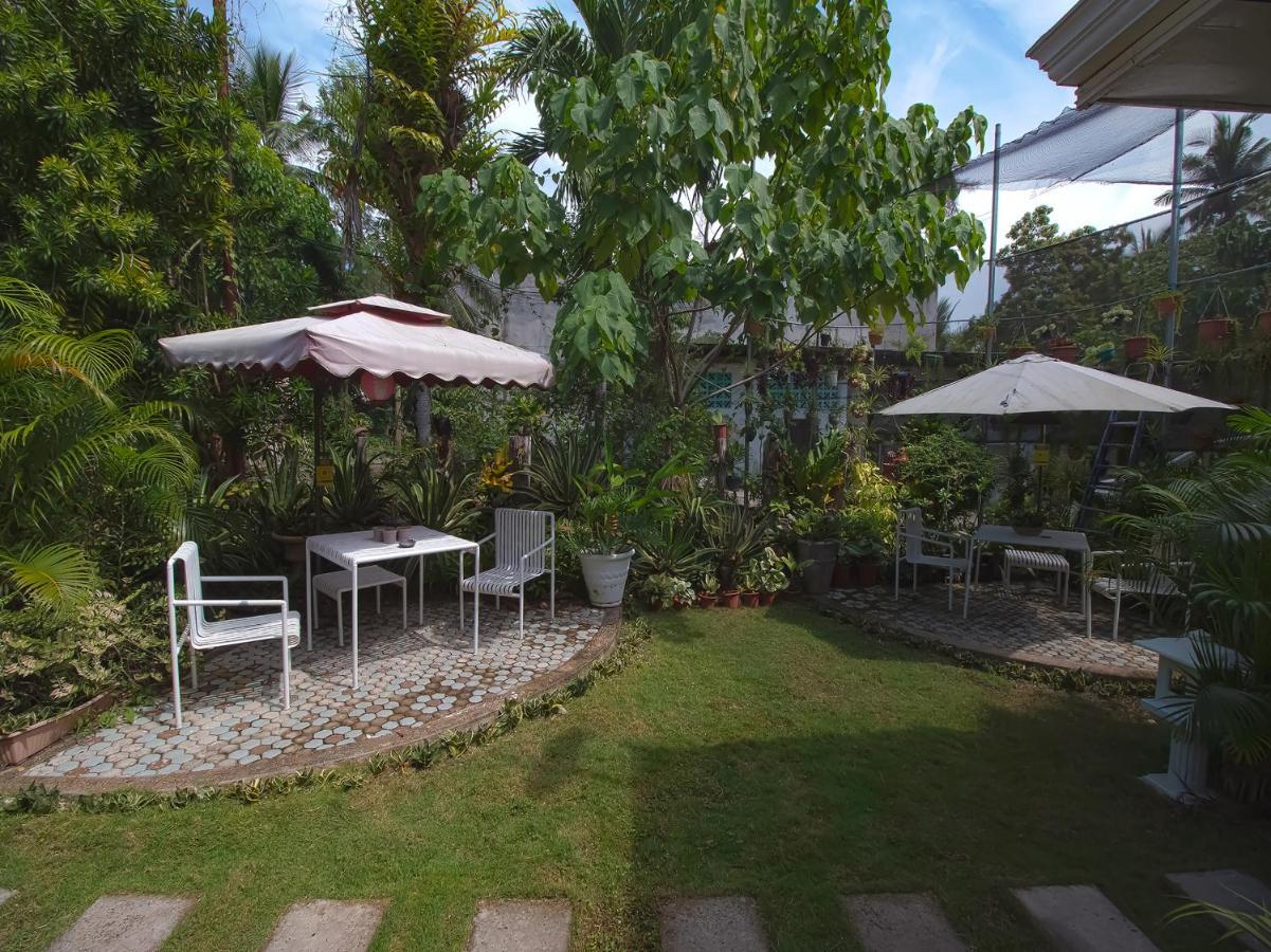 Oyo 771 Darius' Residences Moalboal Extérieur photo